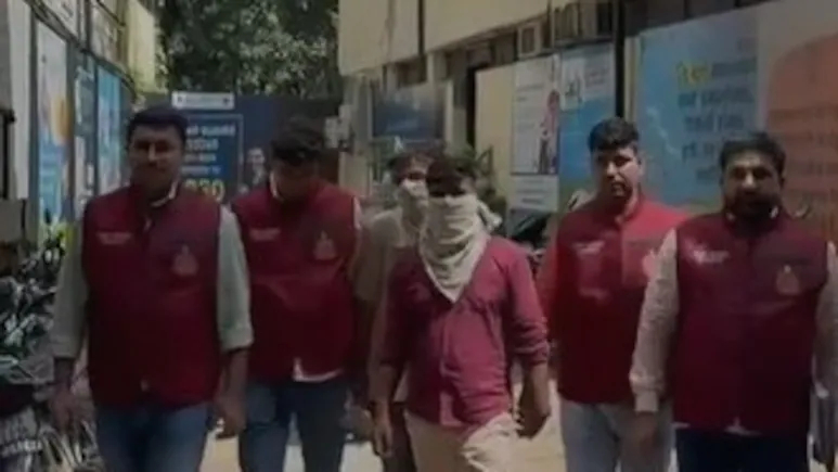 दिल्ली पुलिस ने पकड़ा 6 करोड़ का स्टॉक मार्केट फ्रॉड